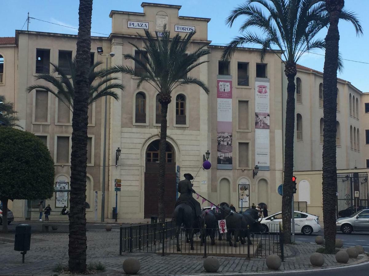 Centre Apartment Near Plaza De Toros Alicante Exterior photo