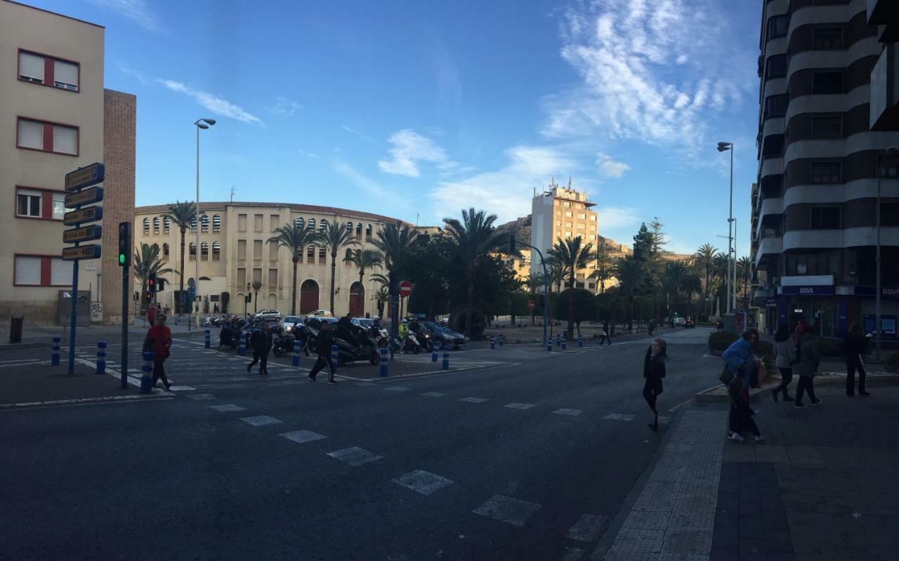 Centre Apartment Near Plaza De Toros Alicante Exterior photo